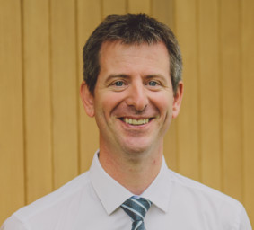 David Kennedy - Specialist Orthodontist
Honorary Lecturer at Queen’s University, Belfast