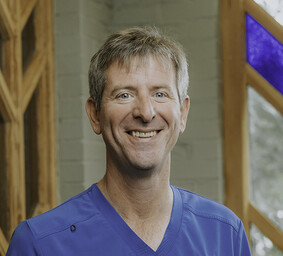 David Kennedy - Specialist Orthodontist
Honorary Lecturer at Queen’s University, Belfast